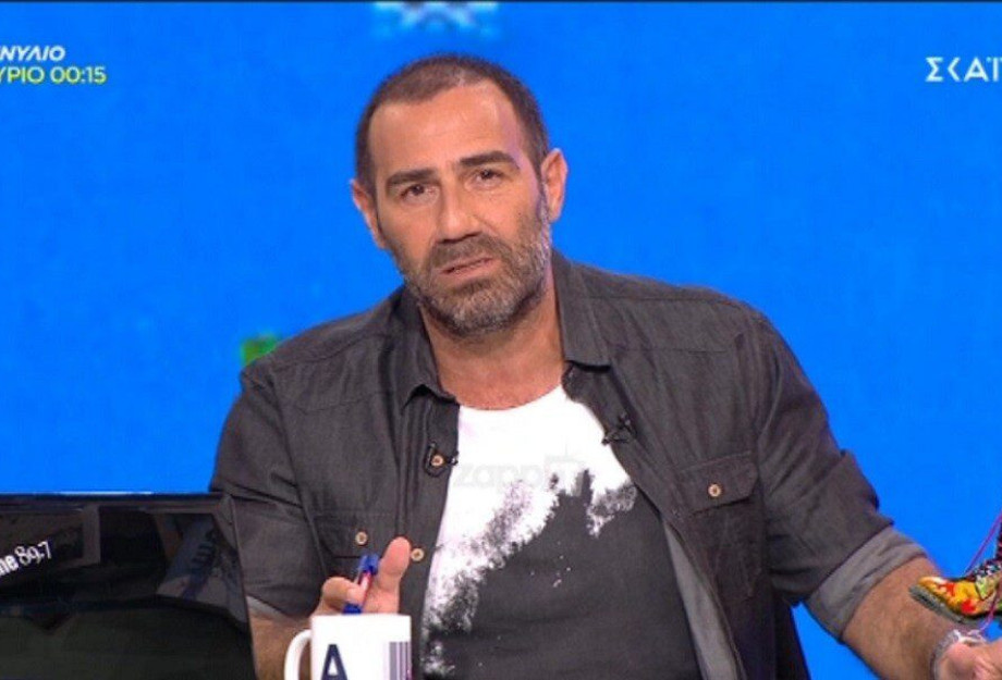 Ο Αντώνης Κανάκης απαντά: Τι συμβαίνει με το τέλος του Ράδιο Αρβύλα; Ο Αντώνης Κανάκης απαντά: Τι συμβαίνει με το τέλος του Ράδιο Αρβύλα;
