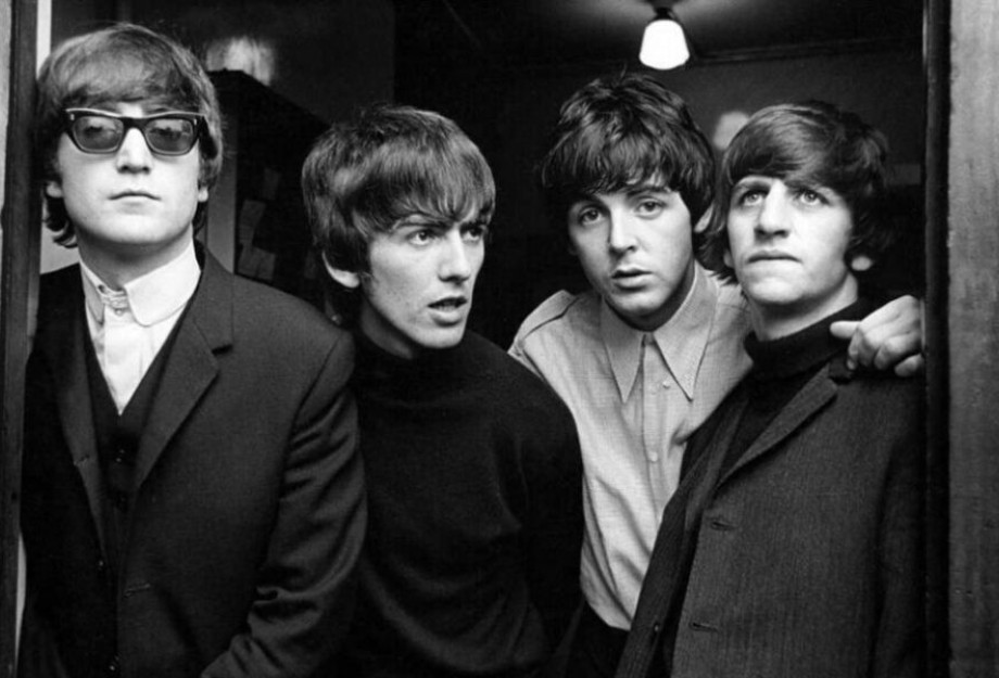 Τελικά ποιός φταίει που διαλύθηκαν οι Beatles; Τελικά ποιός φταίει που διαλύθηκαν οι Beatles;