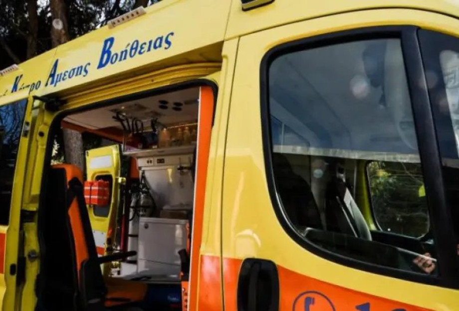 Για διακομιδές ασθενών με κορονοϊό: Ενισχύεται ο στόλος των ασθενοφόρων του ΕΚΑΒ