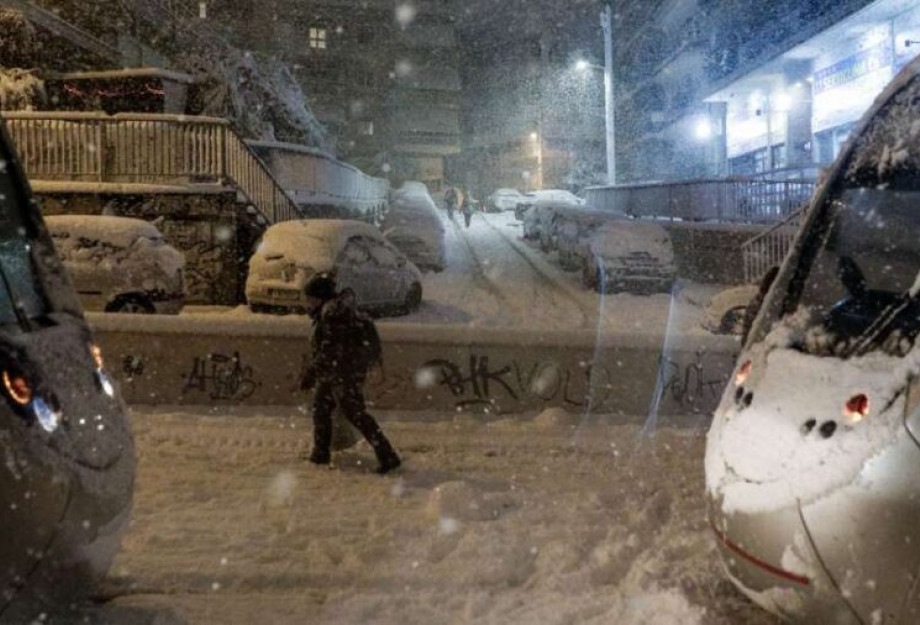 Γιατρός περπάτησε 5μιση ώρες στα χιόνια για να πάει στην εφημερία του Γιατρός περπάτησε 5μιση ώρες στα χιόνια για να πάει στην εφημερία του