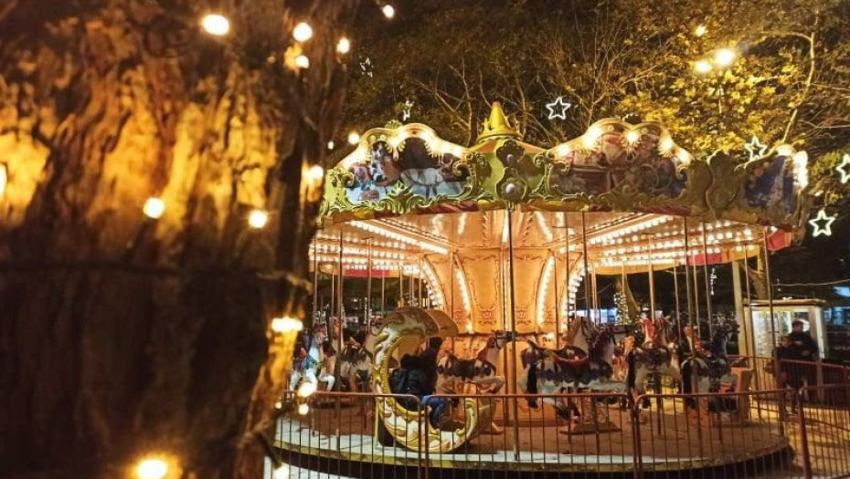 Τέλος για το καρουζέλ και το παγοδρόμιο