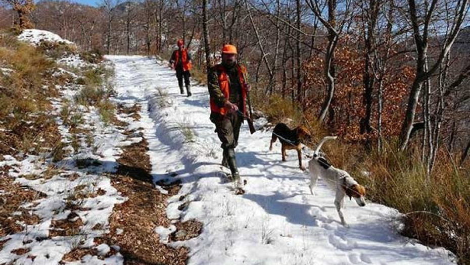 Λόγω του χιονιά και του παγετού: Σταματά το κυνήγι