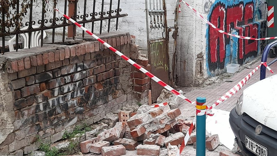 Τραγωδία στη Λάρισα: Νεκρός 22χρονος που καταπλακώθηκε από τοίχο στο κέντρο της πόλης