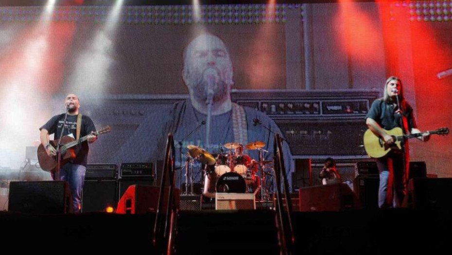 Πυξ Λαξ: Αντιδράσεις οργής μετά την ανακοίνωση για τον παιδόφιλο ντράμερ – Οι κατηγορίες που τον βαραίνουν