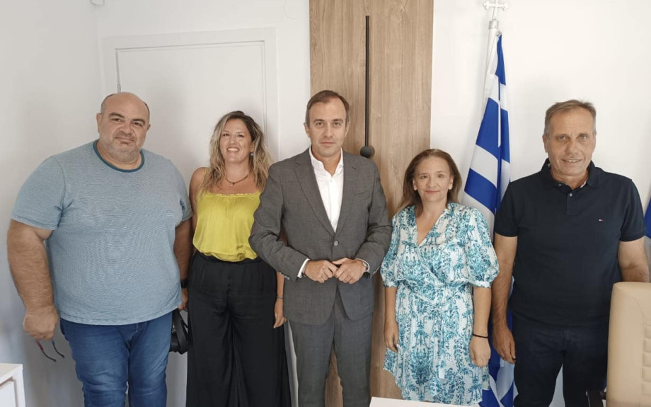 Συναντήθηκε με στελέχη της ΔΑΚΕ Πρωτοβάθμιας Εκπαίδευσης – «Η παιδεία στο επίκεντρο» για τον Τάσο Χατζηβασιλείου