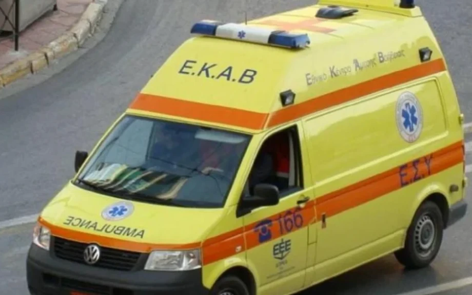 Με έναν 19χρονο και έναν 17χρονο τραυματίες σοβαρό τροχαίο ατύχημα τα ξημερώματα του Σαββάτου
