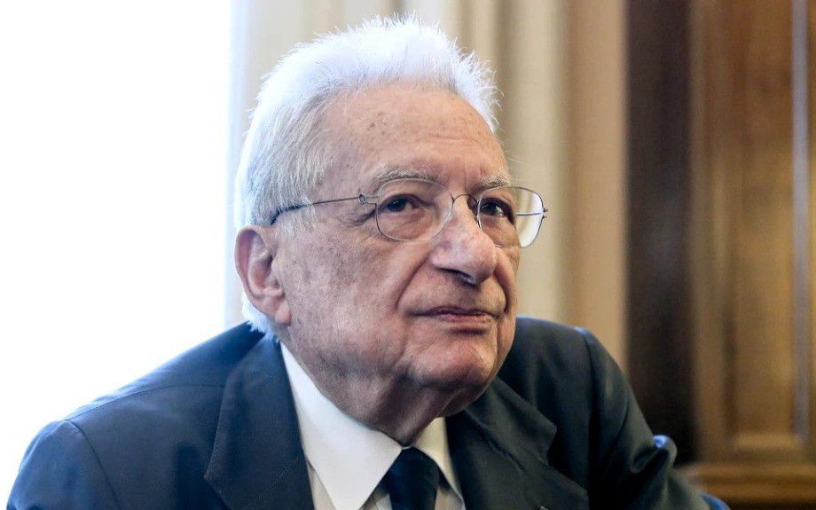 «Έφυγε» ο Πέτρος Μολυβιάτης – Η Ελλάδα χάνει σήμερα έναν σπουδαίο άνδρα