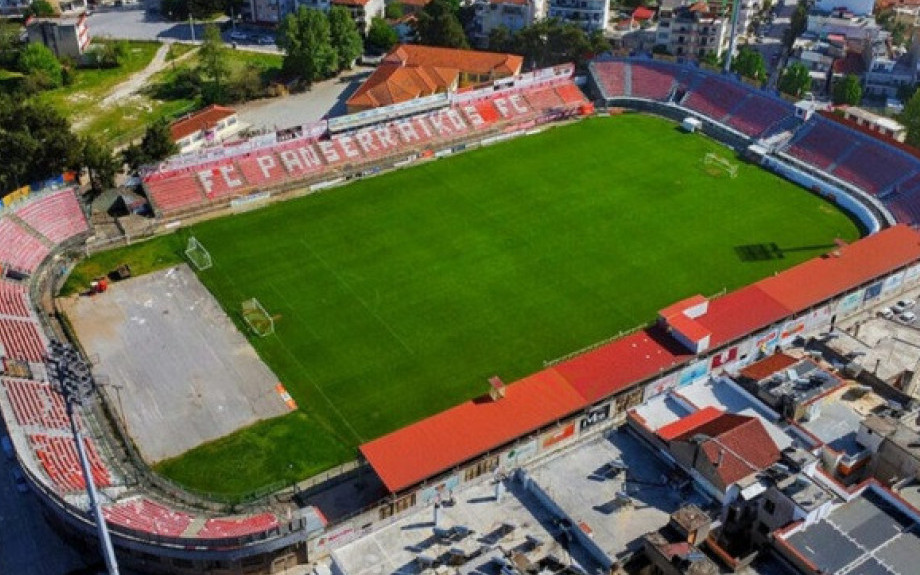 Λείπει ο γάτος (Γάτσιος) και χορεύουν τα ποντίκια (Βαρβάρα);
