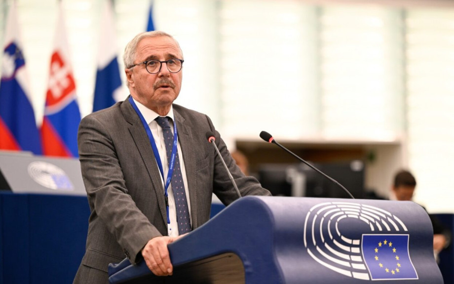 Γιάννης Μανιάτης: Κατεπείγουσα συζήτηση στο Ευρωκοινοβούλιο για την Ιερά Μονή Σινά