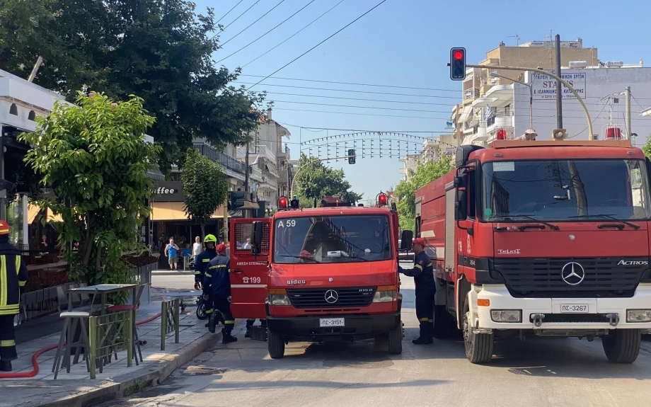 Θεσσαλονίκη: Πυρκαγιά σε κατάστημα εστίασης στο κέντρο της πόλης