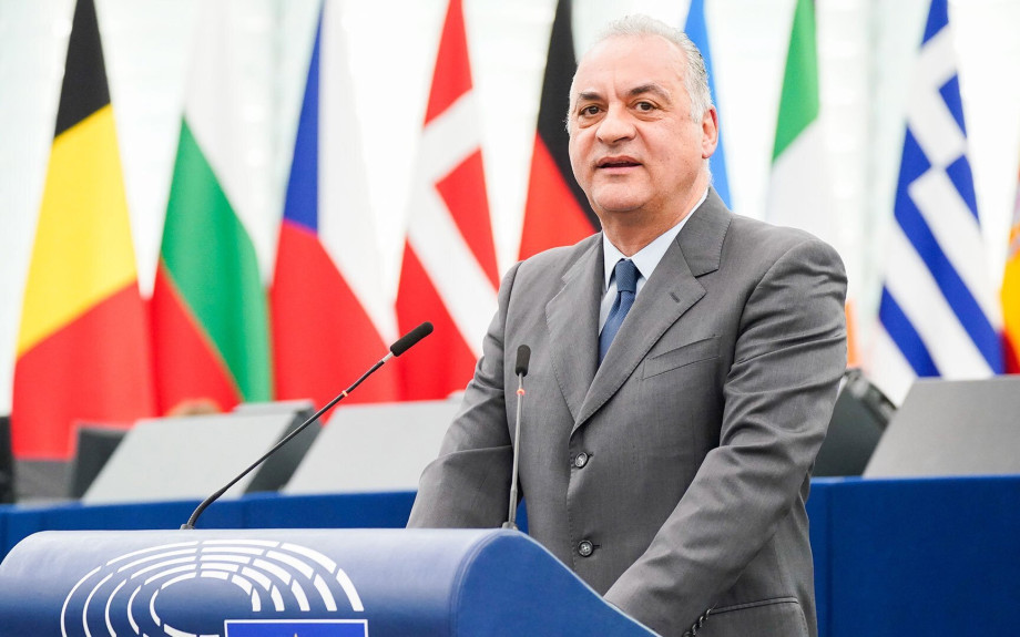 Στο  διάδρομο (Corridor X) που θα συνδέει Ελλάδα με Κεντρική Ευρώπη: Τα Σκόπια θα συμβάλουν πολιτικά και οικονομικά