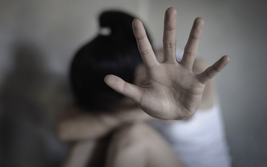 Φρίκη: 43χρονος βiασε 14χρονη με νοητική υστέρηση έξω από εκκλησία