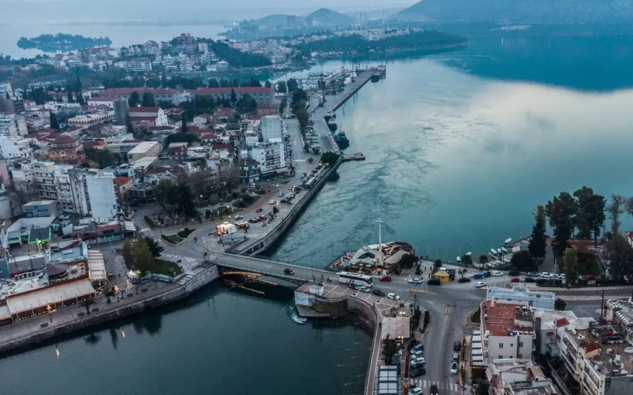Βλάβη στη γέφυρα της Χαλκίδας