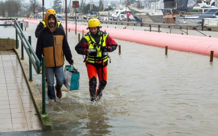 Γαλλία: Δύο νεκροί και μια γυναίκα σοβαρά τραυματισμένη από την καταιγίδα «Έϊμι»