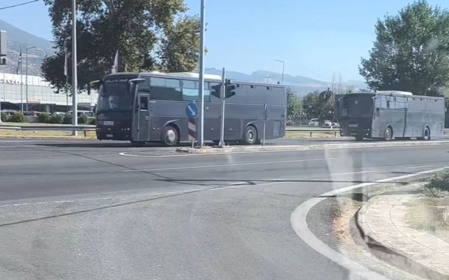 «Φούλαραν» οι δομές μεταναστών σε Σέρρες και Κλειδί