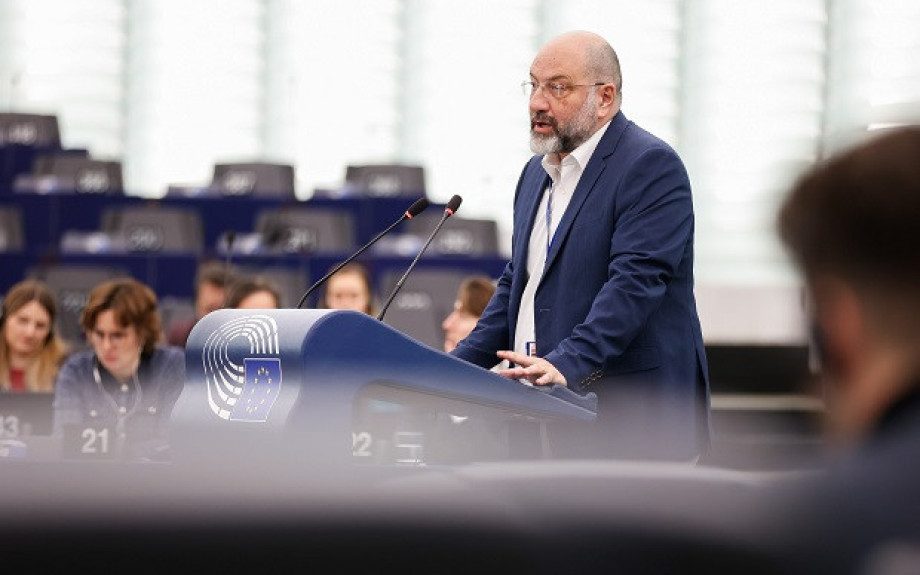 Σάκης Αρναούτογλου: Από τον Βόλο στην Ευρώπη τα αιτήματα των ψαράδων