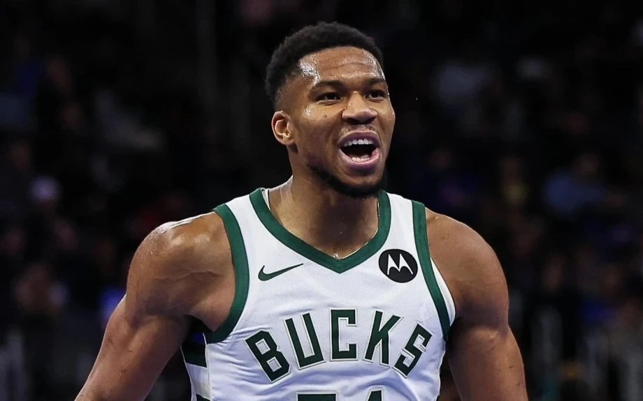 Απίστευτο περιστατικό με τον Γιάννη Αντετοκούνμπο - Γιατί εμφανίστηκε με μαυρισμένο μάτι;