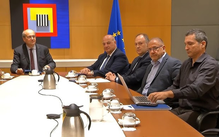 Συνάντηση Χατζηδάκη – Τσιάρα με εκπροσώπους κτηνοτρόφων Κρήτης