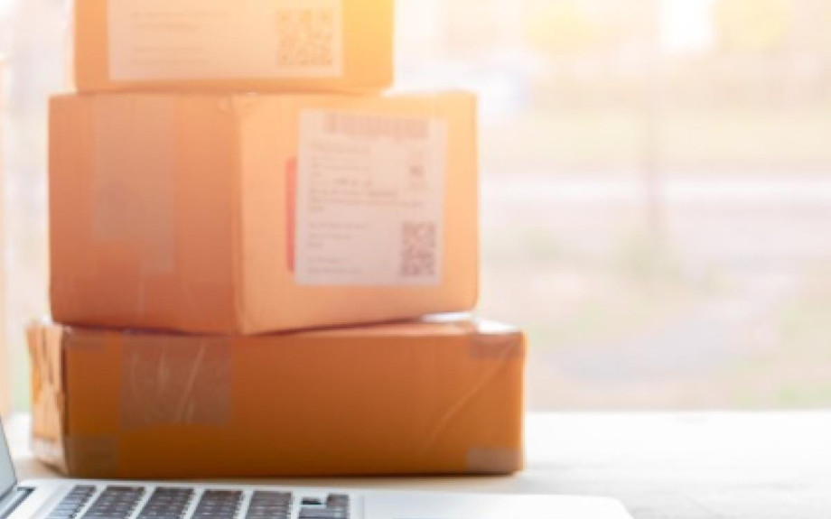 Επιβολή δασμών από το πρώτο ευρώ στα δέματα από τρίτες χώρες