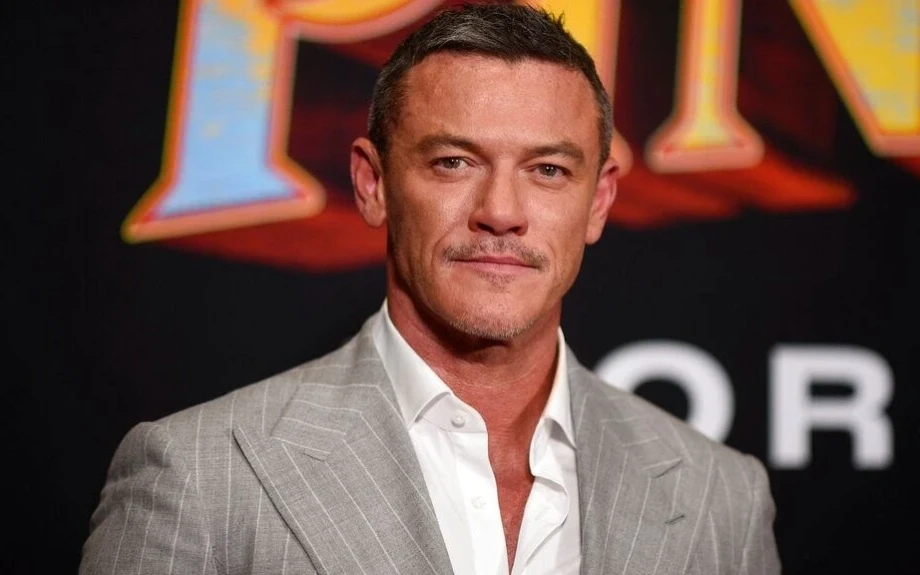 Ο Λουκ Έβανς πρωταγωνιστεί στο πολιτικό θρίλερ «The Party» του ITV