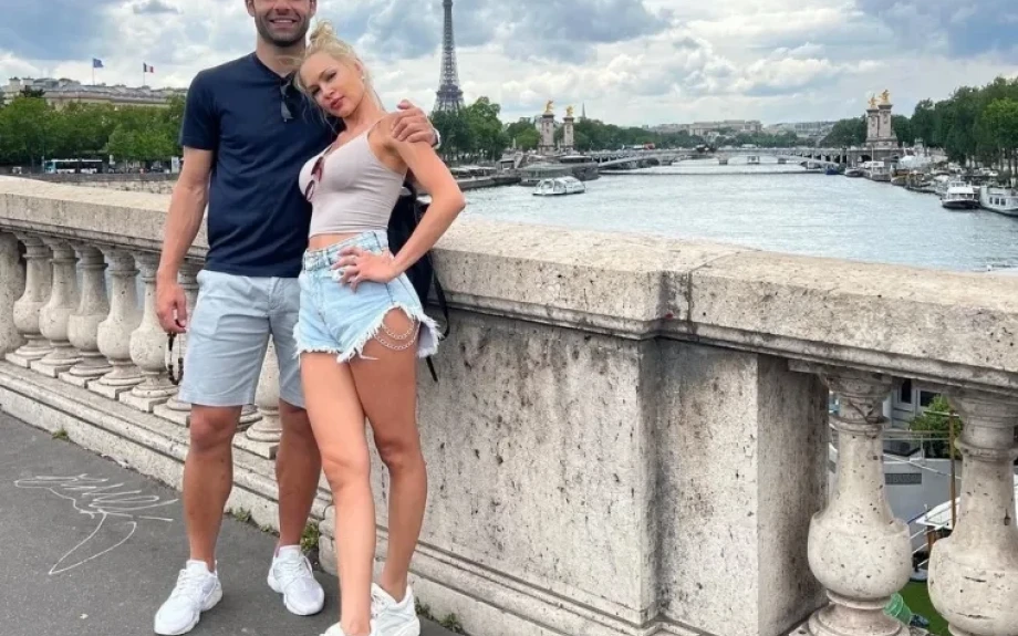 Βίκυ Κάβουρα & Γιώργος Τζαβέλλας: Αυτό είναι το διπλό όνομα που θα πάρει η κόρη τους!