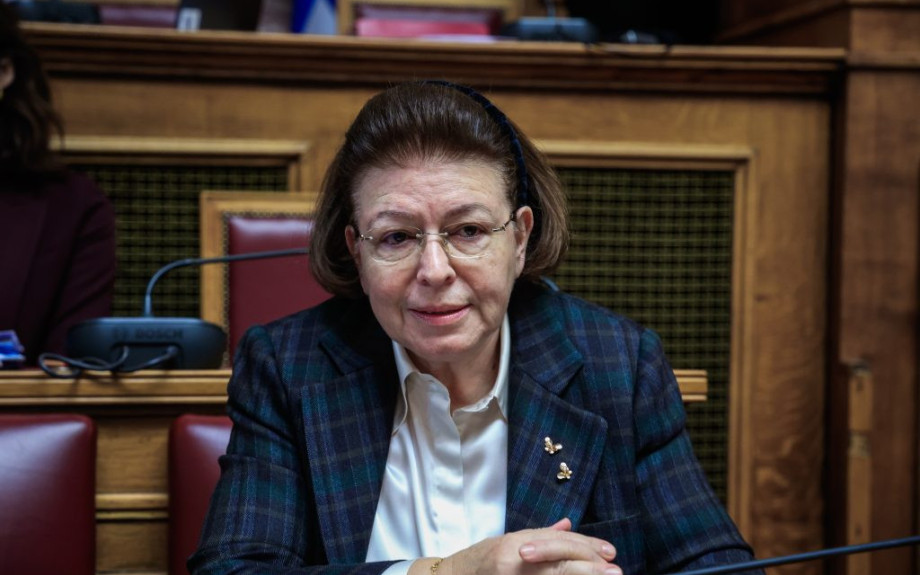 Λίνα Μενδώνη Η κυβέρνηση Μητσοτάκη εργάζεται για την επανένωση των Γλυπτών του Παρθενώνα