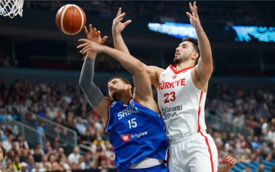 Μετά τον Αντετοκούνμπο και ο Γιόκιτς μπήκε στο στόχαστρο του Σενγκούν: «Δεν μπορείς να τον ακουμπήσεις, κερδίζει φάουλ κάθε φορά»