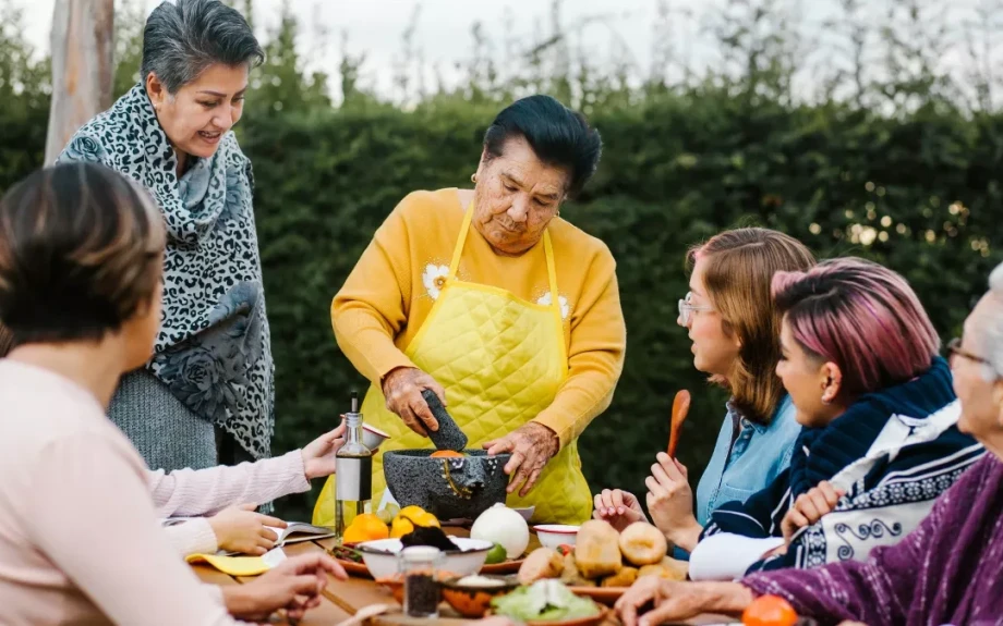Μακροζωία: Τρώνε αυτά τα 3 τρόφιμα κάθε μέρα και ξεπερνούν τα 100 – Τι καταναλώνουν