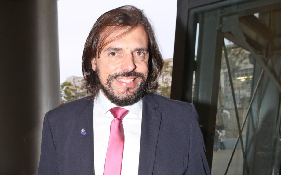 Πέτρος Παππάς, που από τον ΣΥΡΙΖΑ βρέθηκε με μεταγραφή στο ΠΑΣΟΚ