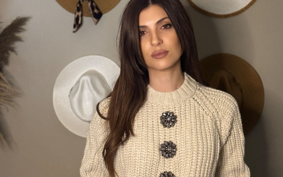 Πώς να φορέσεις το πουλόβερ: Styling tips από τη Λία Πανταζή για casual, office και βραδινά looks