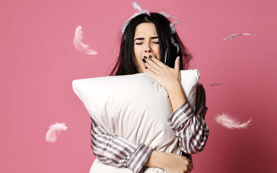 Πώς το ξενύχτι αυξάνει τον καρδιαγγειακό κίνδυνο – Τι δείχνει νέα μελέτη για τα «νυχτοπούλια»