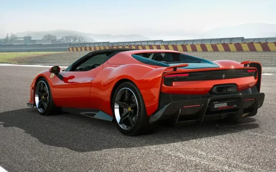 Πόσες Ferrari έχουν πουληθεί φέτος στην Ελλάδα;