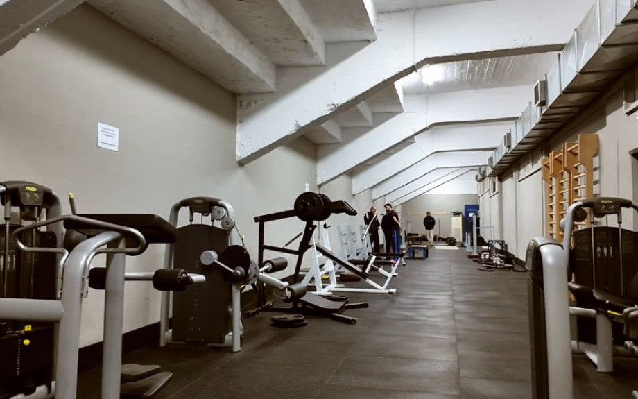 Δημόσιες ευχαριστήριες για την ανακαινισμένη αίθουσα γυμναστηρίου από Γ.Σ. “Σέρρες ΄93” και “ΟΦΚΑ Σέρρες”