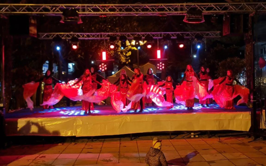 Χορός και μουσική ζέσταναν το “Κάστρο των Χριστουγέννων” στο Σιδηρόκαστρο