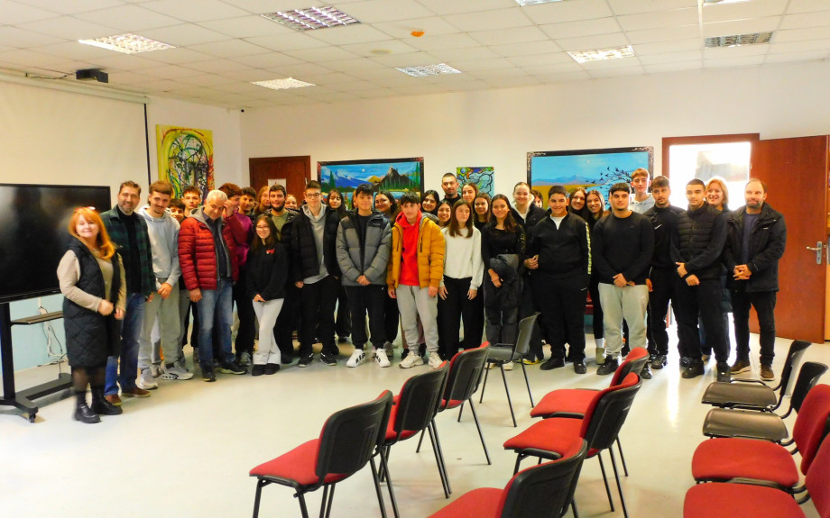 Στο ΣΔΕ της Νιγρίτας μαθητές και μαθήτριες του 5ου ΓΕΛ Σερρών