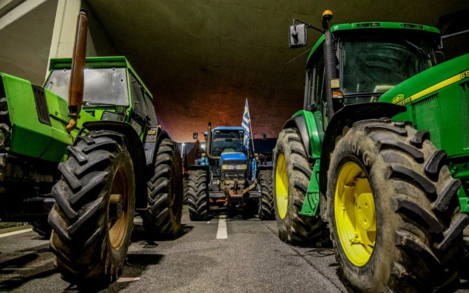 Ψίχουλα αυτά που δίνει η κυβέρνηση-9 Για αυτό συνεχίζουν τα μπλόκα