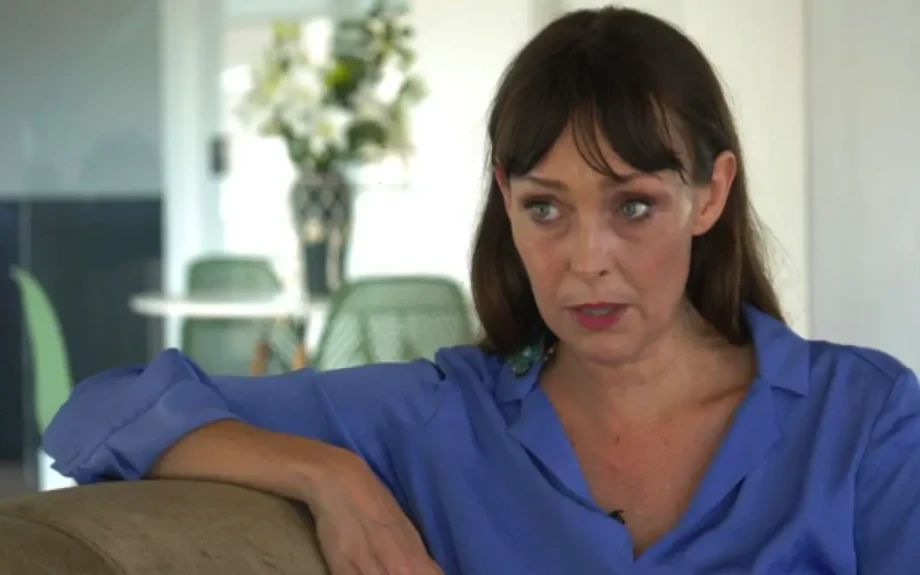 Θύμα του Επστάιν καταγγέλλει: Μου είχαν πάρει το διαβατήριο, δεν μπορούσα να ξεφύγω, εκείνος με βίαζε επανειλημμένως