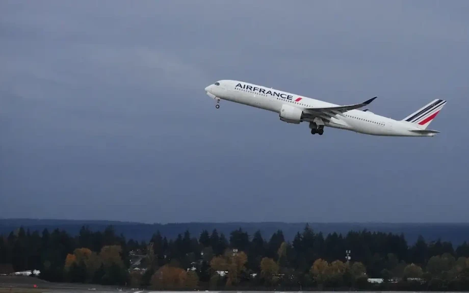 Γαλλία: Βρέφος πέθανε από ανακοπή σε πτήση με προορισμό το Παρίσι