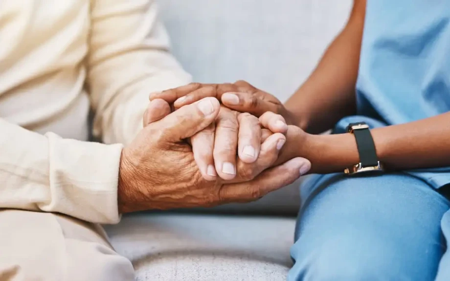 Σατανική οικιακή βοηθός δολοφόνησε τον έναν εργοδότη και άρπαξε πλάκες χρυσού από τον άλλον – Πώς οι αρχές συνέδεσαν τις δύο υποθέσεις