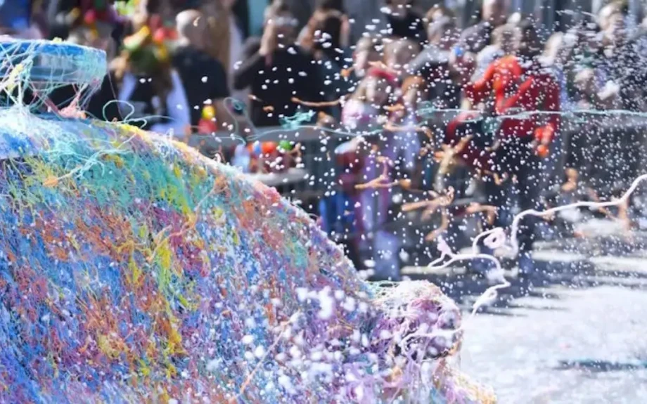 Κρήτη: Έγκαυμα στα μάτια από αφρούς για 15χρονη στο καρναβάλι της Κισσάμου – «Αφόρητοι οι πόνοι»