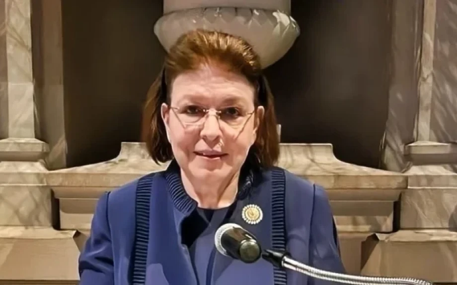 Η Λίνα Μενδώνη για την απόκτηση της συλλογής  Χόιερ