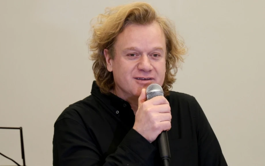 Πέτρος Γαϊτάνος: Η Eurovision δεν κάνει καλό στους νέους, στηρίζει τις κακίες και όχι τις αρετές