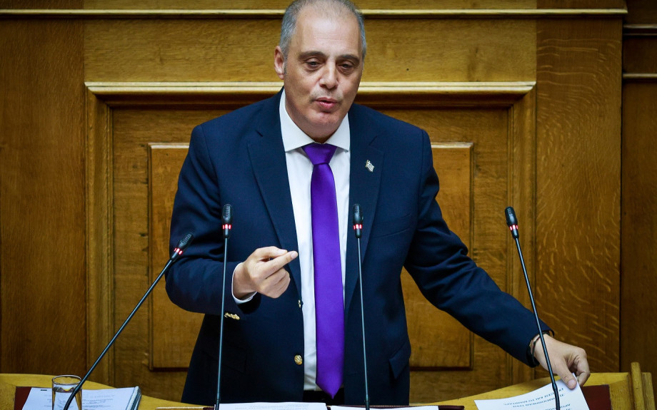 Κυριάκος Βελόπουλος και Κώστας Φλώρος τσακώθηκαν για την «καράφλα»!