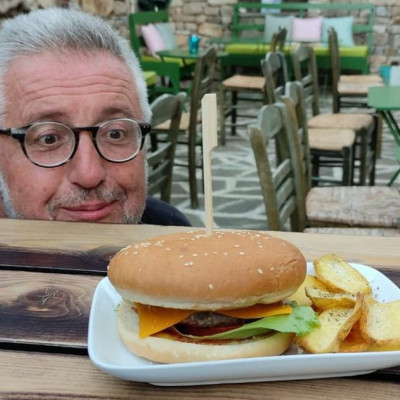 Στάθης Παναγιωτόπουλος: Η Αλόννησος του γύρισε την πλάτη – Δεν πατάει ψυχή στο μαγαζί του