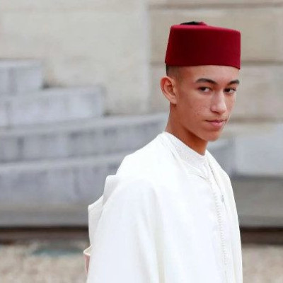 Ρεσιτάλ προκλητικότητας από 18χρονο πρίγκιπα Μαρόκου: Καίει 500ευρα στην Μύκονο για το κέφι του!