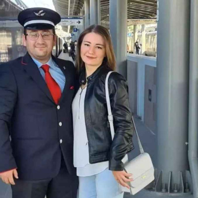 «Ήταν δολοφονία»: Ξεσπά η σύντροφος του 30χρονου μηχανοδηγού – Απαρηγόρητος ο πατέρας του