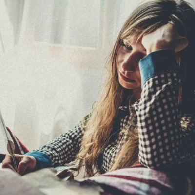 Τι πρέπει να ξέρεις για το μετατραυματικό σοκ – Τα συμπτώματα και η αντιμετώπιση