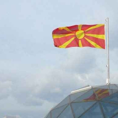 Για να ξεπεράσουν το πρόβλημα – Τα Σκόπια πάνε σε αναθεώρηση του Συντάγματος;