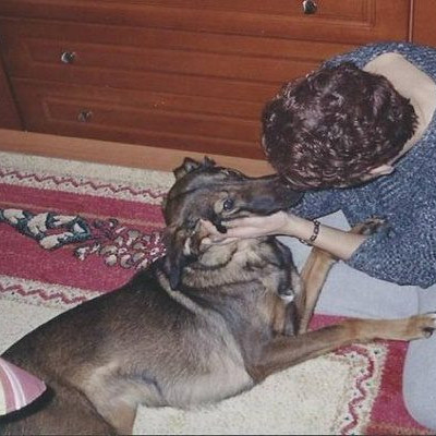 «Ήταν 40 ημερών όταν την πρωτοπήρα στην αγκαλιά μου και 11 ετών όταν της ψιθύρισα το πικρό αντίο»