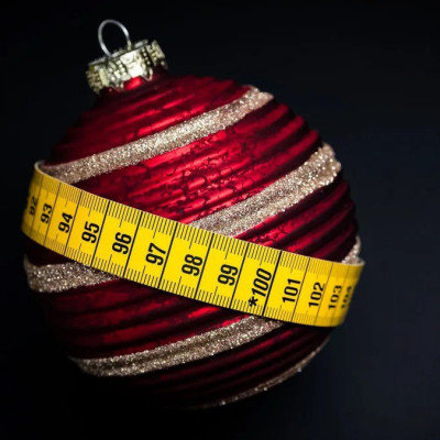 Αυξημένη χοληστερίνη μετά τις γιορτές; 4 τρόποι για να τη μειώσετε